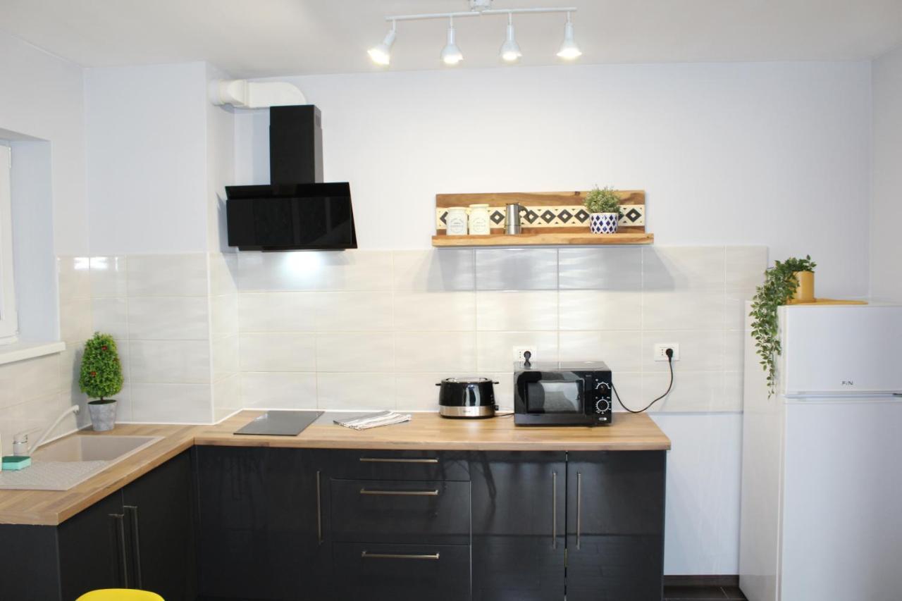 Randevu Apartment Oradea Luaran gambar